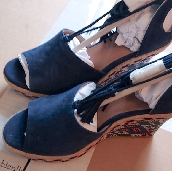 🆕️ CAbi Navy Blue Espadrille Wedge Sandals (Original Box) Boho Style Size 6 - Picture 5 of 14
